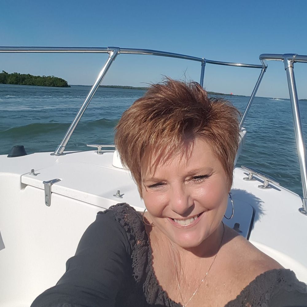 Meet your Posher, Denise